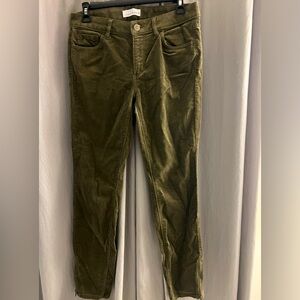 NWOT Thin corduroy skinny pants with zipper at ankles